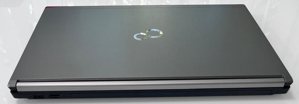 Fujitsu LIFEBOOK E754